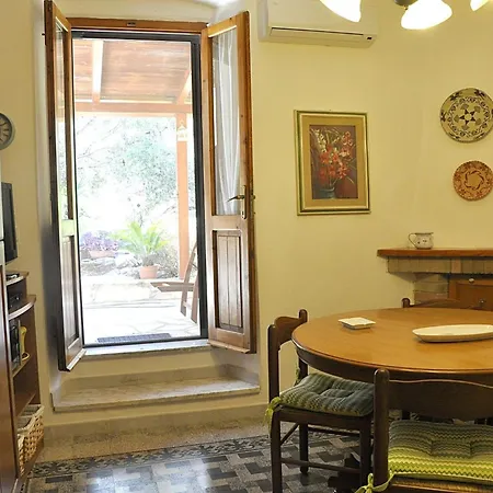 Lubagnu Vacanze- Drei-zimmer-wohnung E By Interhome Castelsardo