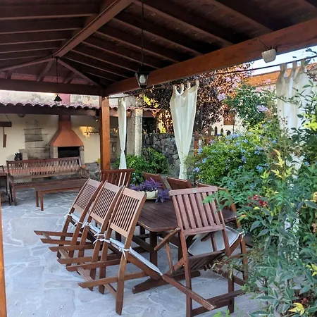 Apartment Lubagnu Vacanze- Drei-zimmer-wohnung E By Interhome *